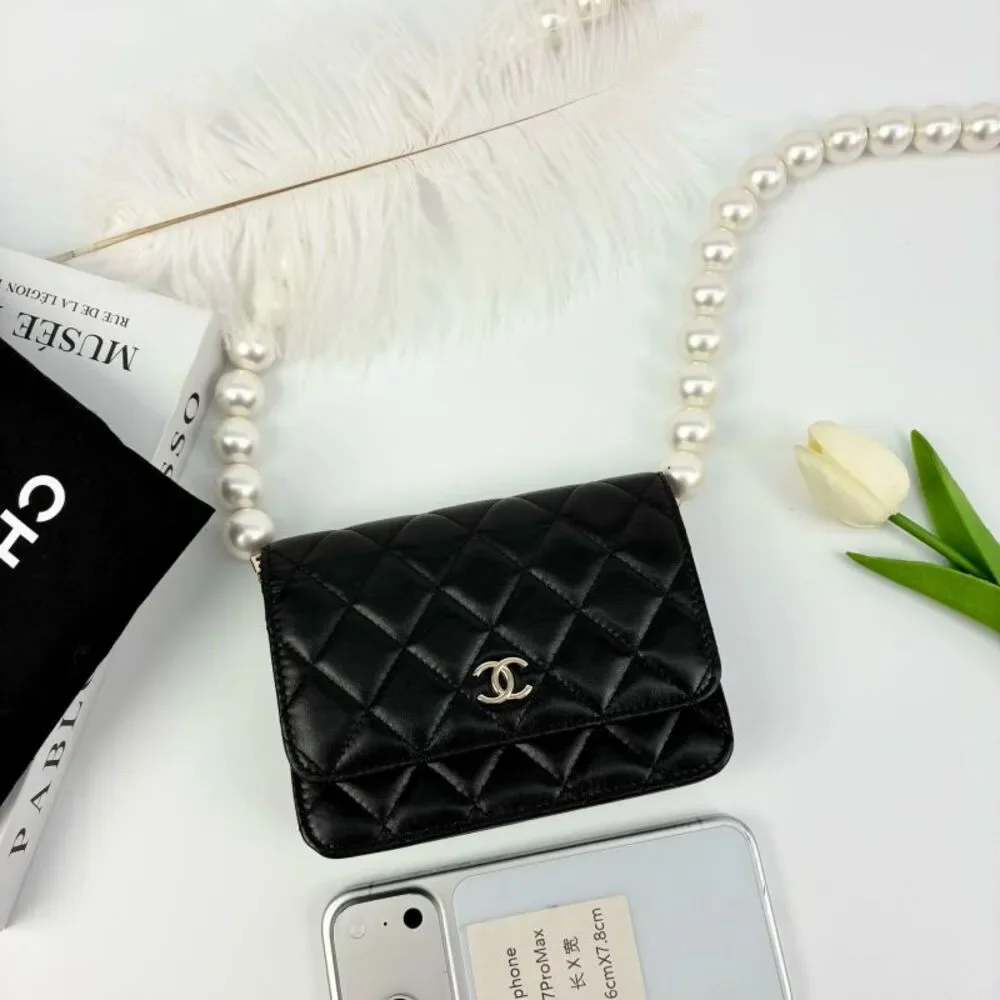 CHANEL brand color